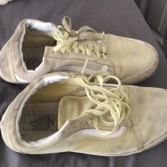 Vans - Picture 2 of 2